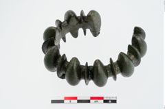 Foto von Bronzebuckelarmreif (NHMW-PRAE-024834)